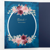 ヌエストラボダブルガンディブルーフローラ結婚式の招待 三つ折り招待状 (内部最初)