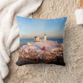 ヌブルライトアエアスノーメインライトハウス クッション (ブランケット)