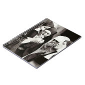 ヌンス喫煙ヴィンテージ写真 ノートブック (左側)