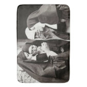 ヌンス喫煙ヴィンテージ写真 バスマット (正面縦)