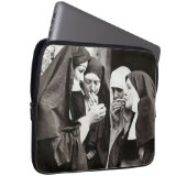 ヌンス喫煙ヴィンテージ写真 ラップトップスリーブ (正面右)