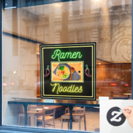 ヌードルレストランの麺鉢の写真 フロント ウィンドウサイン