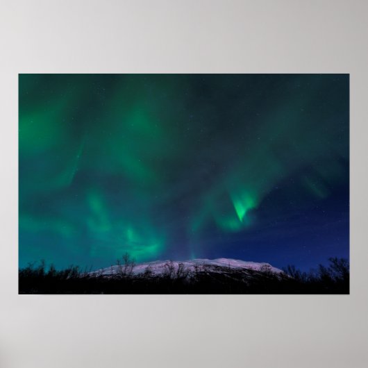ヌーラ山の北の光 ポスター (正面)