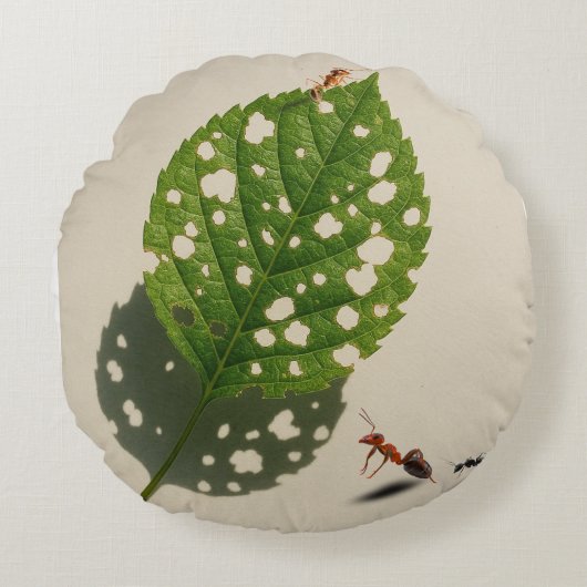 ネイチャーの小さな建築家が葉の多いキャンバスを作る ラウンドクッション (正面)