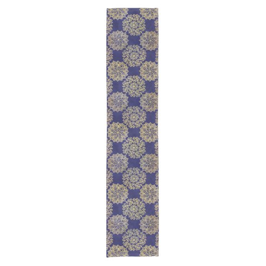 ネイビかわいらしーブルーおよび金ゴールド万華鏡のように千変万化するパターンパターン ショートテーブルランナー (正面)