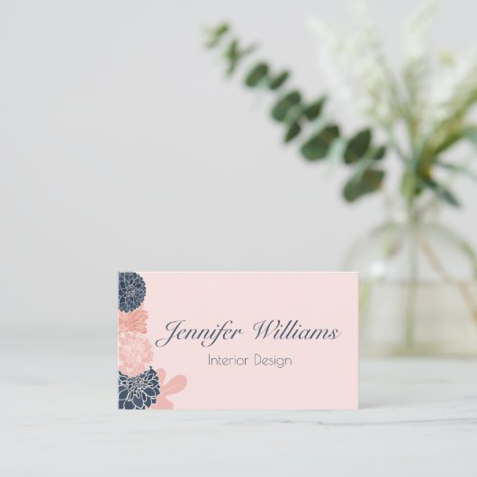 ネイビエレガントーフェミニンブルーと赤面ピンクのフローラ 名刺 (スタンド正面)