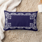 ネイビエレガントーブルーのホワイトレースベクトル ランバークッション (ブランケット)