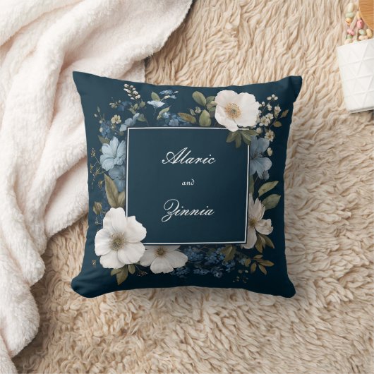 ネイビエレガントーブルーフローラと白い花 クッション (ブランケット)
