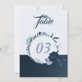 ネイビエレガントー&ダスティブルーフローラテーブル番号 招待状 (裏面)