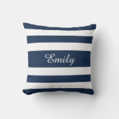 ネイビパーソナライズされたモダンーブルーストライプ クッション (正面)