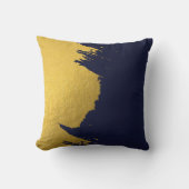 ネイビフェイクーブルー背景の金ゴールドブラシストローク クッション (正面)