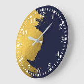 ネイビフェイクーブルー背景の金ゴールドブラシストローク ラージ壁時計 (傾斜)