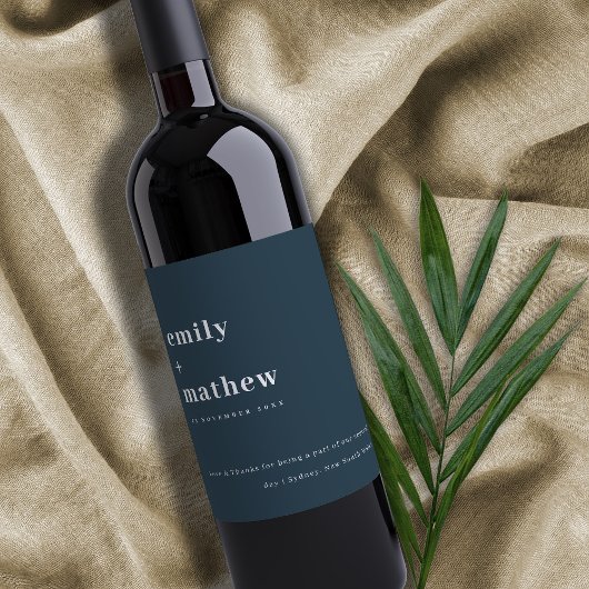 ネイビミニマルモダンーはっきりしたブルータイポグラフィ結婚ズ ワインラベル