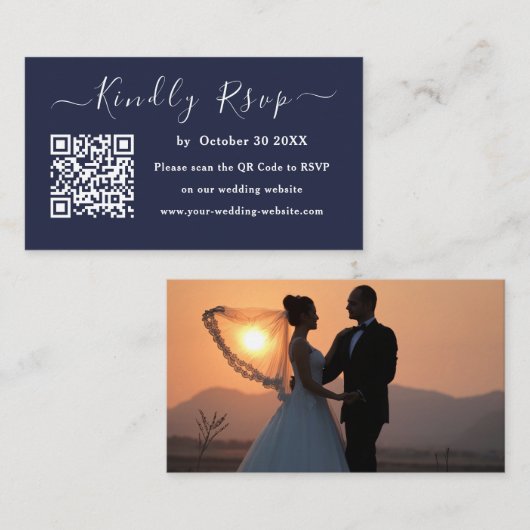 ネイビモダンーブルミニマルQrコードRsvp結婚s エンクロージャーカード (正面/裏面)