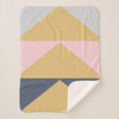 ネイビーとピンクのカラーブロック金ゴールド三角形 シェルパブランケット (正面)