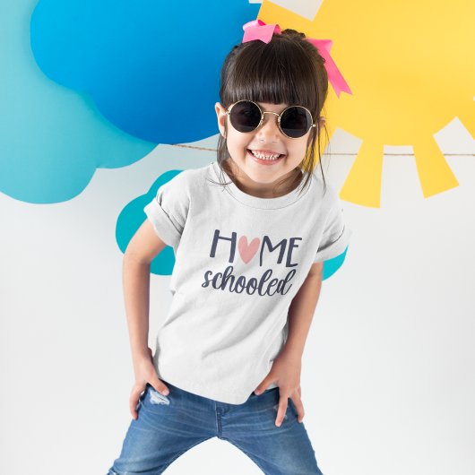 ネイビーとピンクのハートで学校教育 Tシャツ