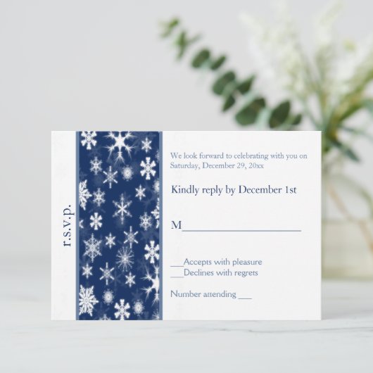 ネイビーとホワイトの雪の結晶 ウェディング返信カード 出欠カード (スタンド正面)