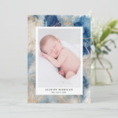 ネイビーの水彩波とゴールドの誕生のお知らせ 招待状 (スタンド正面)