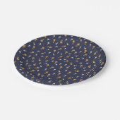 ネイビーの背景に描かれた小さな手描きの花 ペーパープレート (アングル)