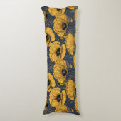 ネイビーの黄色いケシ ボディピロー (正面縦)