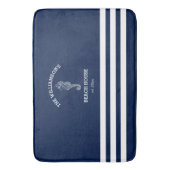 ネイビーアンドホワイトストライプビーチハウス |シーホース バスマット (正面縦)