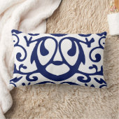 ネイビーエレガントブルーとホワイト装飾用クッション ランバークッション (ブランケット)
