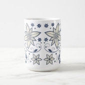 ネイビーエレガントブルーフローラルパターン | コーヒーマグカップ (中央)