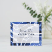 ネイビーエレガントマーブル絞り染め結婚式の日付を保存 案内ポストカード (スタンド正面)