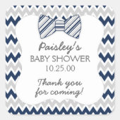 ネイビーグレーシェブロン弓タイ男の子のシャワーの好意 スクエアシール (正面)