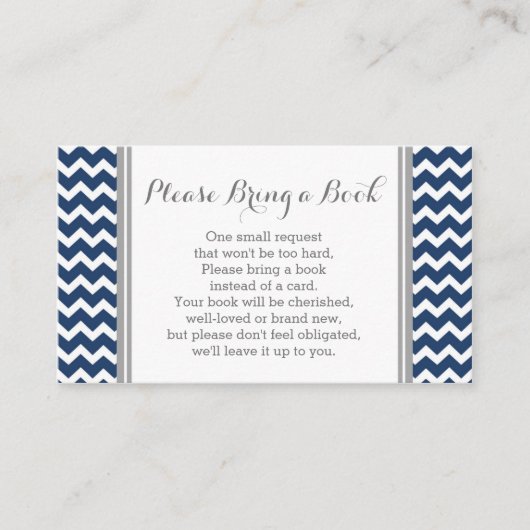 ネイビーシェブロン赤ちゃんシャワーブックリクエストカード エンクロージャーカード (正面)