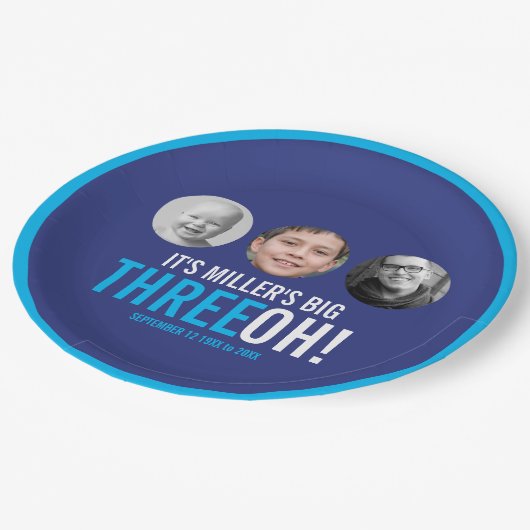 ネイビースカイブルー30th Three OH！写真誕生日 ペーパープレート (アングル)