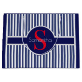 ネイビースタイリッシュブルーレッドストライプのイニシャルモノグラム ラージペーパーバッグ (正面)