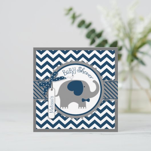 ネイビーゾウとシェブロンプリントベビーシャワー 招待状 (スタンド正面)