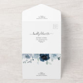 ネイビーダスティブルーフラワーズボタニカルウェディングRSVPすべて オールインワン招待状 (外側)