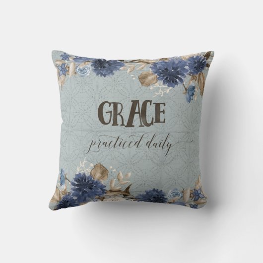 ネイビーダスティブルーフローラウォーターカラーグレースファームハウス クッション (裏面)
