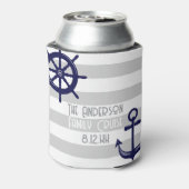 ネイビーパーソナライズされたブルーいかりボートホイール航海の 缶クーラー (缶裏面)