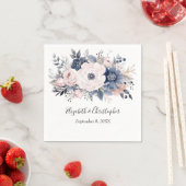 ネイビーパーソナライズされたブルーピンクホワイトフローラ結婚ズ スタンダードカクテルナプキン (インサイチュ)