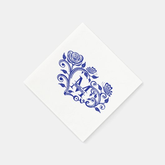 ネイビーパーソナライズされたブルーフローラモノグラムM スタンダードカクテルナプキン (角)