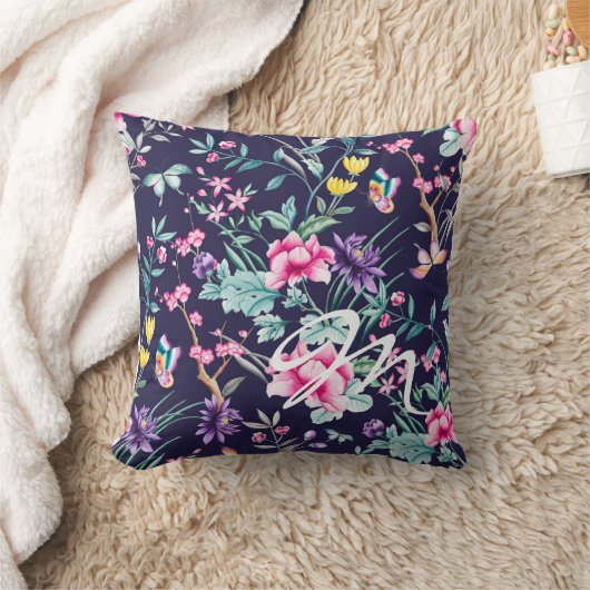 ネイビーフローラ&バタフライモノグラム装飾用クッション クッション (ブランケット)