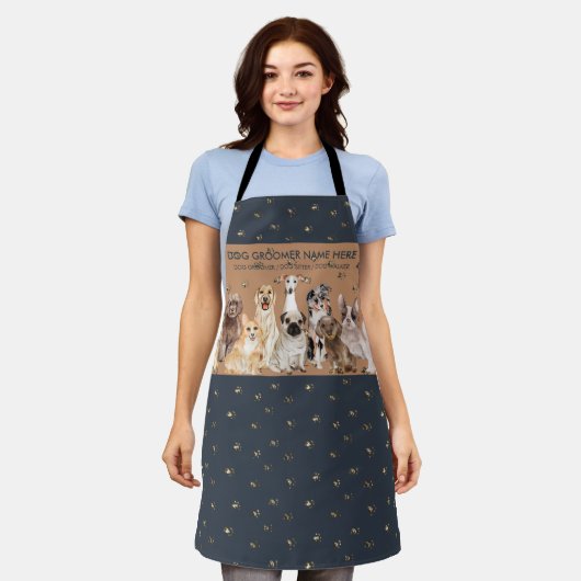 ネイビーブラウンキュートペットシッター犬トリマー エプロン (着用した状態)