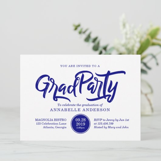 ネイビーブラシタイポグラフィ水玉模様卒業会 招待状 (スタンド正面)