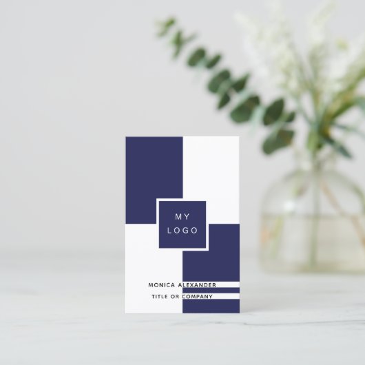 ネイビーブルホワイトロ企業のゴQRコード 名刺 (スタンド正面)