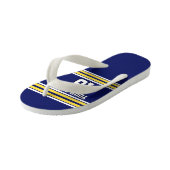 ネイビーブルーとイエローホワイトストライプズのチームジャージー キッズビーチサンダル (アングル)