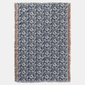 ネイビーブルーとグレーダマスクのカスタムデザイン スローブランケット (正面縦)