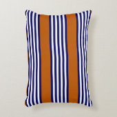 ネイビーブルーとストライプオレンジ焦げた白い アクセントクッション (正面(垂直))