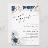 ネイビーブルーとダスティバラ我々は婚約した招待状 招待状 (正面)