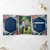 ネイビーブルーとバラゴールドフォイルトロピカルパーム結婚ズ 三つ折り招待状 (内部)