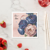 ネイビーブルーとバラ金ゴールド結婚フローラ スタンダードカクテルナプキン (インサイチュ)