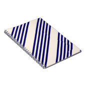 ネイビーブルーとベージュの5つのストライプパターン ノートブック (右側)