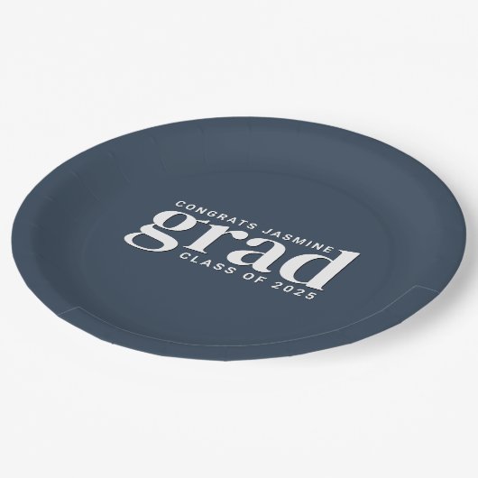 ネイビーブルーとホワイトおめでとう学年卒業 ペーパープレート (アングル)